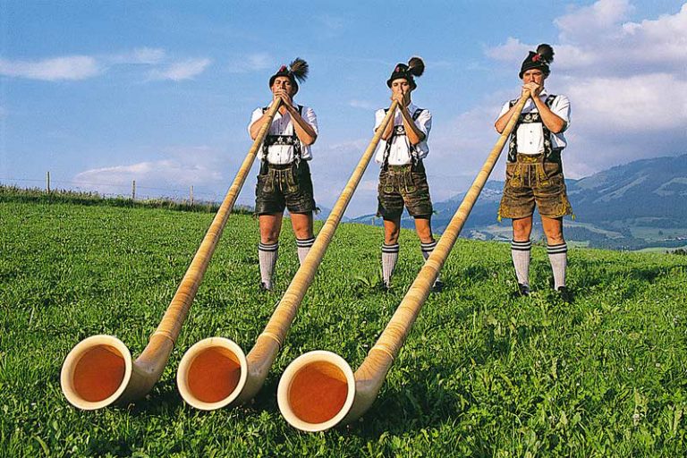 Alphorn (Trompa Alpina) - Flatschart Horns